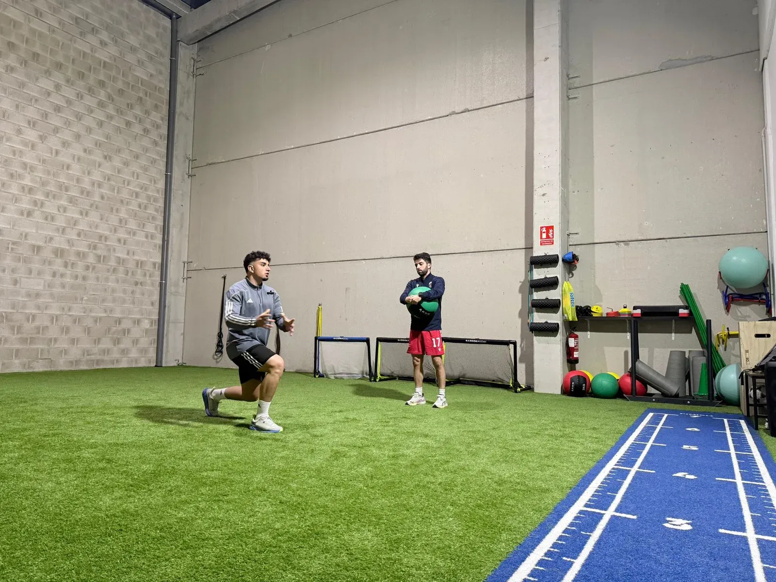 Atleta en proceso de readaptación de lesiones en CAR RIVAS